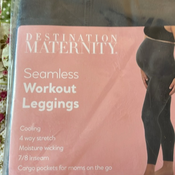 Destination Maternity black workout leggings NEW! Size XXL - Picture 2 of 8